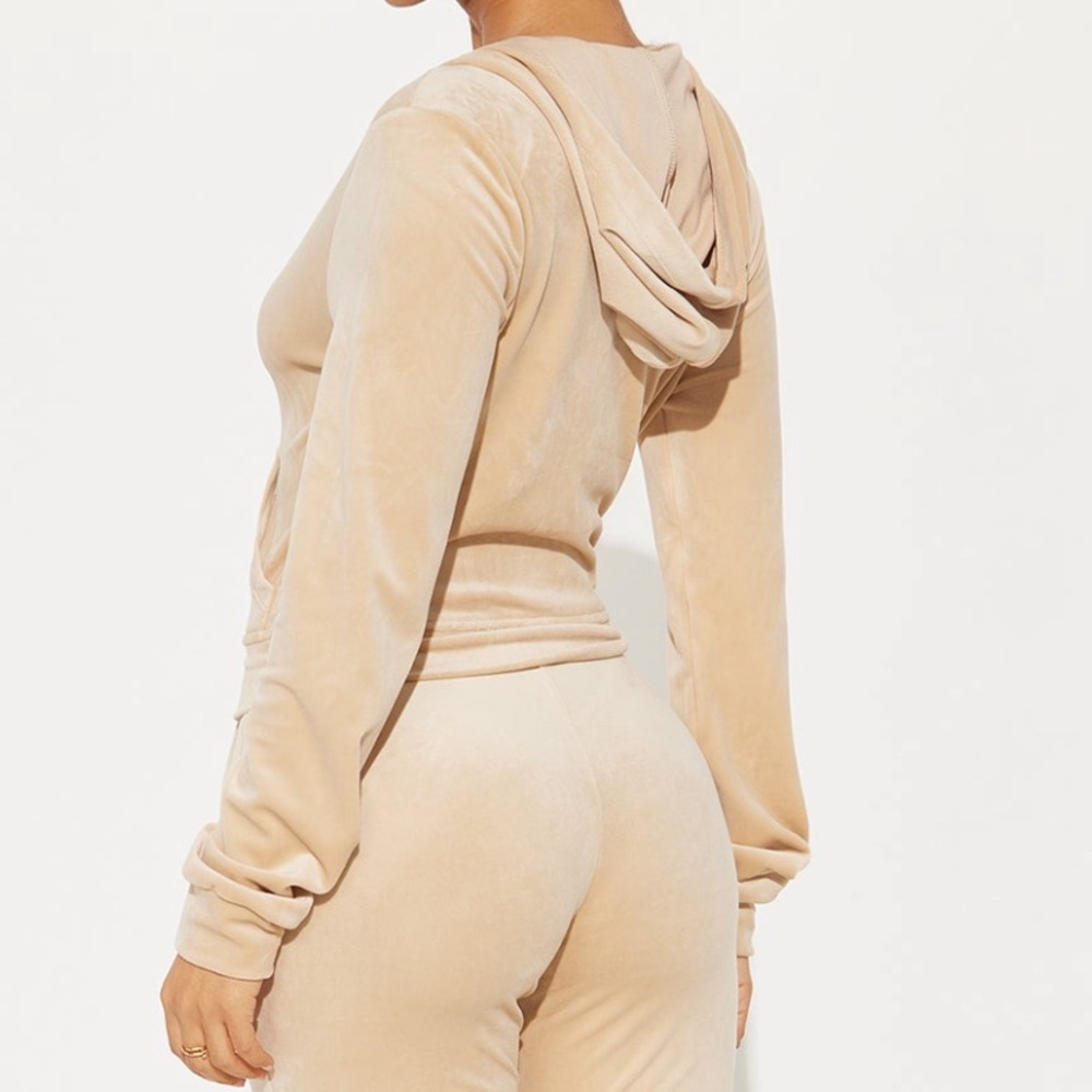 🧸🤎NWOT Velour Zip-Up Hoodie Sz L🤎🧸 - Picture 4 of 4